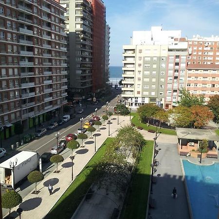 Begona Playa Hotel Хихон Екстериор снимка